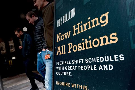 US jobless claims remain at historically low 209,000, a sign of continuing labor market strength
